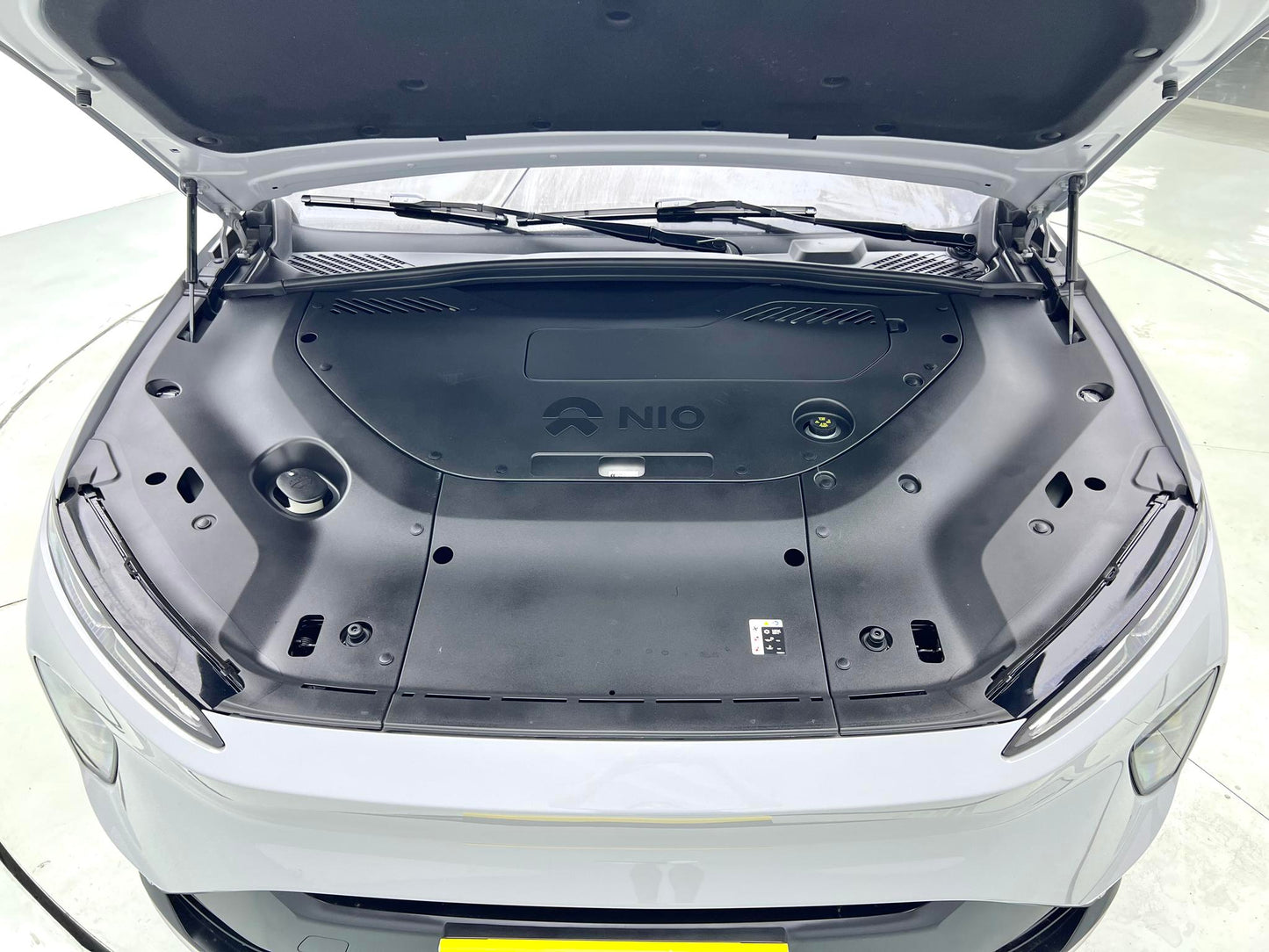 Certificated Pre-Owned NIO ES8 2023 75kWh Executive Edition -u24105319