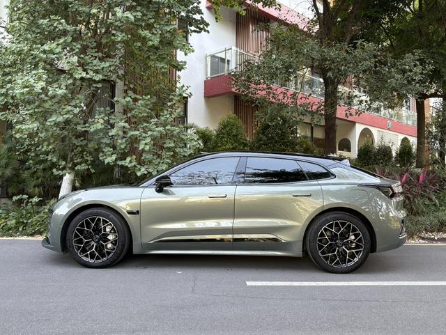 Pre-Owned ZEEKR 001 2024 WE Version 95kWh 4WD