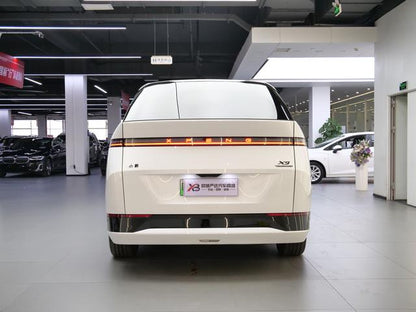 Certificated Pre-Owned XPENG X9 2025 All-Electric 702 4WD High-Performance Max -u22353069