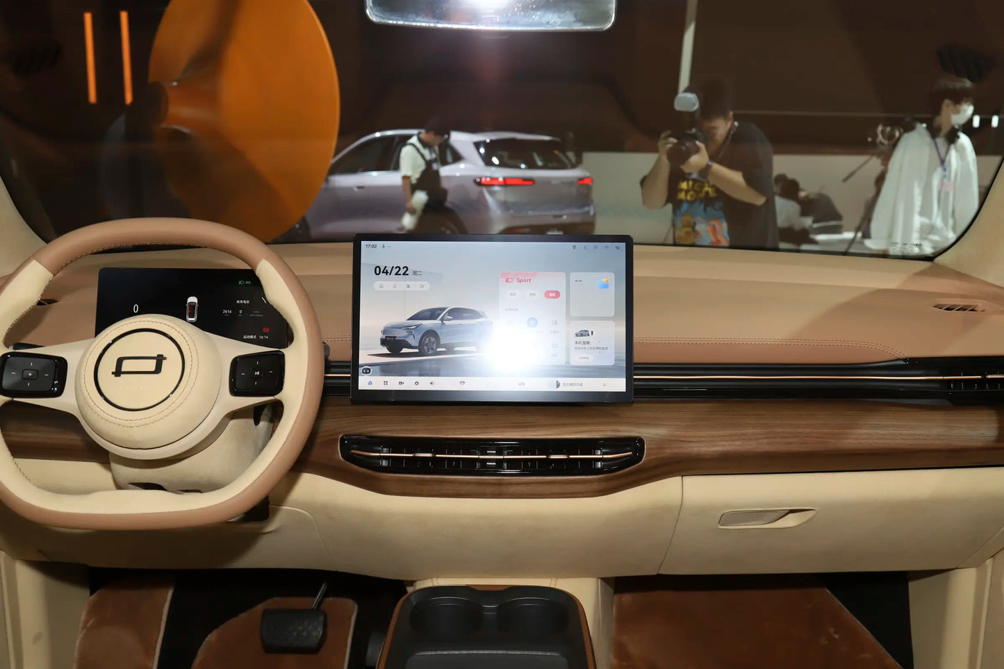 FAW Bestune Yueyi 03