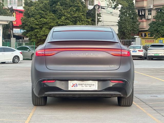 Certificated Pre-Owned Zhijie R7 2024 Extended-Range 37kWh Pro Rear-Wheel Drive Version -u22444247