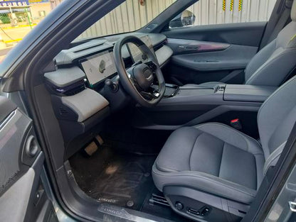 Certificated Pre-Owned Lynk & Co 08 EM-P 2025 220 Four-Wheel Drive Performance Halo -u22085685