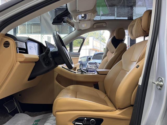 Certificated Pre-Owned Wenjie M5 2022 Extended-Range Rear-Wheel Drive Standard Version -u22530053