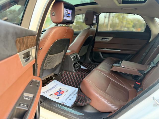 Certificated Pre-Owned Jaguar XFL 2017 XFL 2.0T 240PS Premium Edition - u22720843