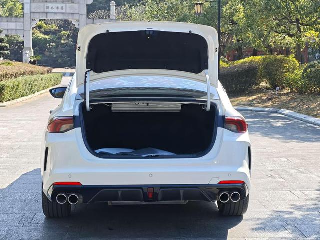 Certificated Pre-Owned Yingbao 2023 270T DCT J15 Edition - u22339604