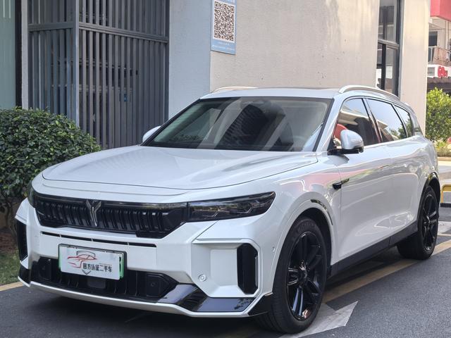 Pre-Owned Voyah FREE 2024 Model Long-Range Intelligent Driving Version