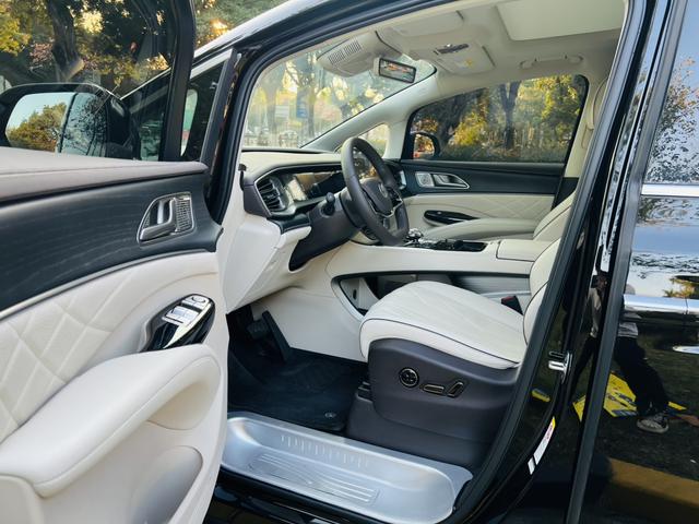 Certificated Pre-Owned Denza D9 DM 2024 980 Four-Wheel Drive Honor Edition -u22096390