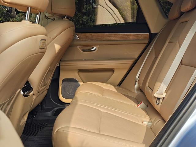 Certificated Pre-Owned Wenjie M5 2023 Extended-Range Rear-Wheel Drive Intelligent Driving Version -u22509517