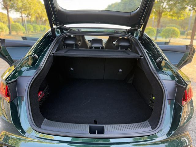 Certificated Pre-Owned MG7 2025 2.0T Automatic Luxury Edition - u22377464