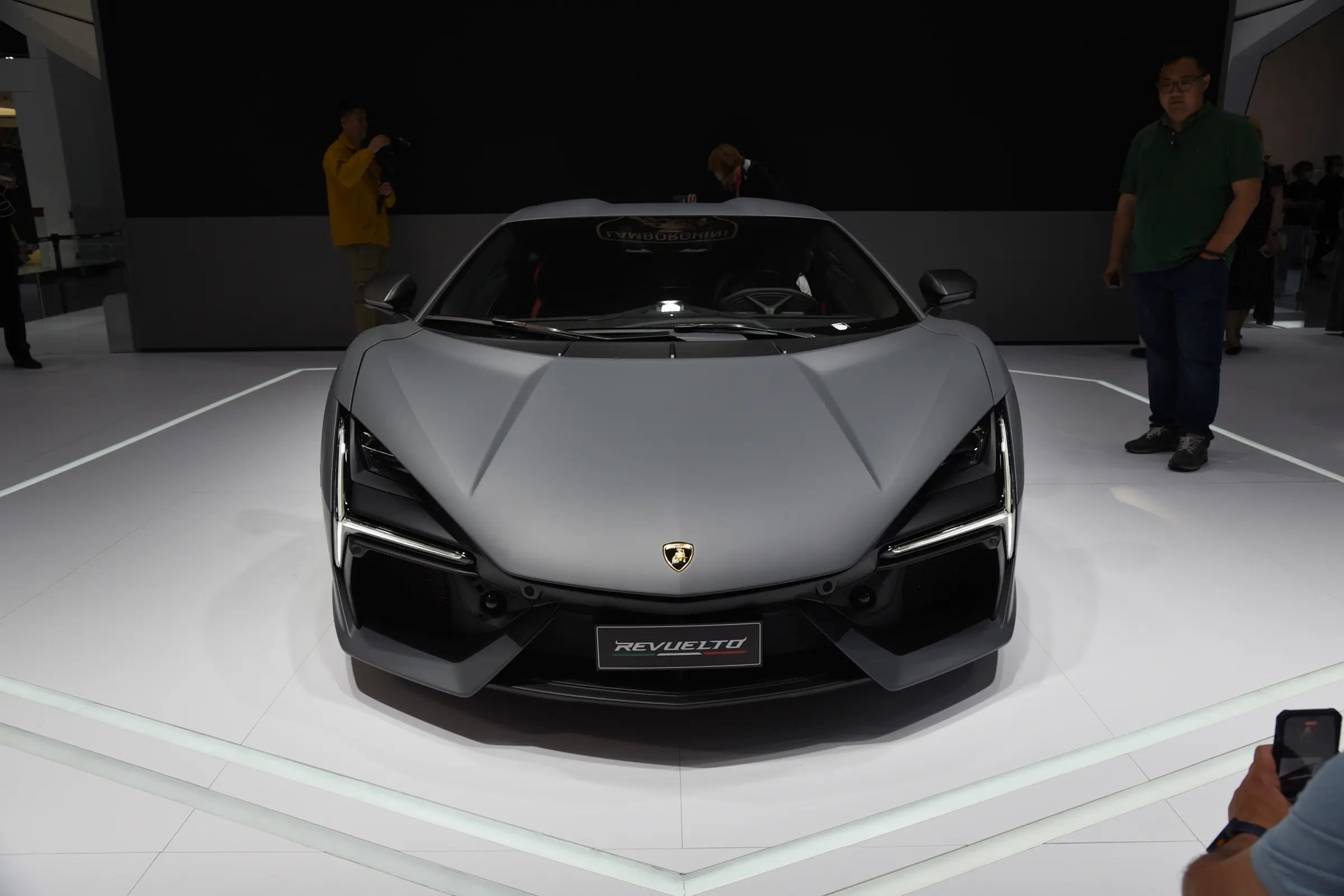 Lamborghini Revuelto -Hybrid PHEV