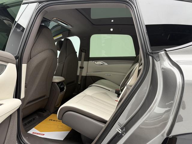 Certificated Pre-Owned IM LS7 2023 Lux Four-Wheel Drive Version -u22520112