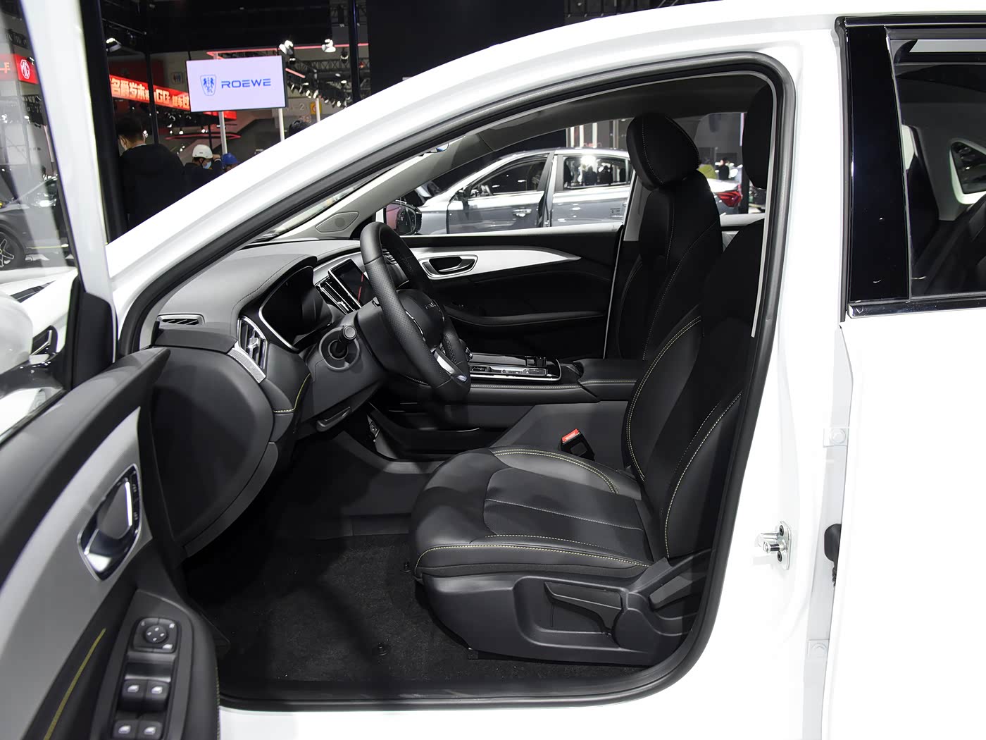 SAIC Motor Roewe i6 MAX EV