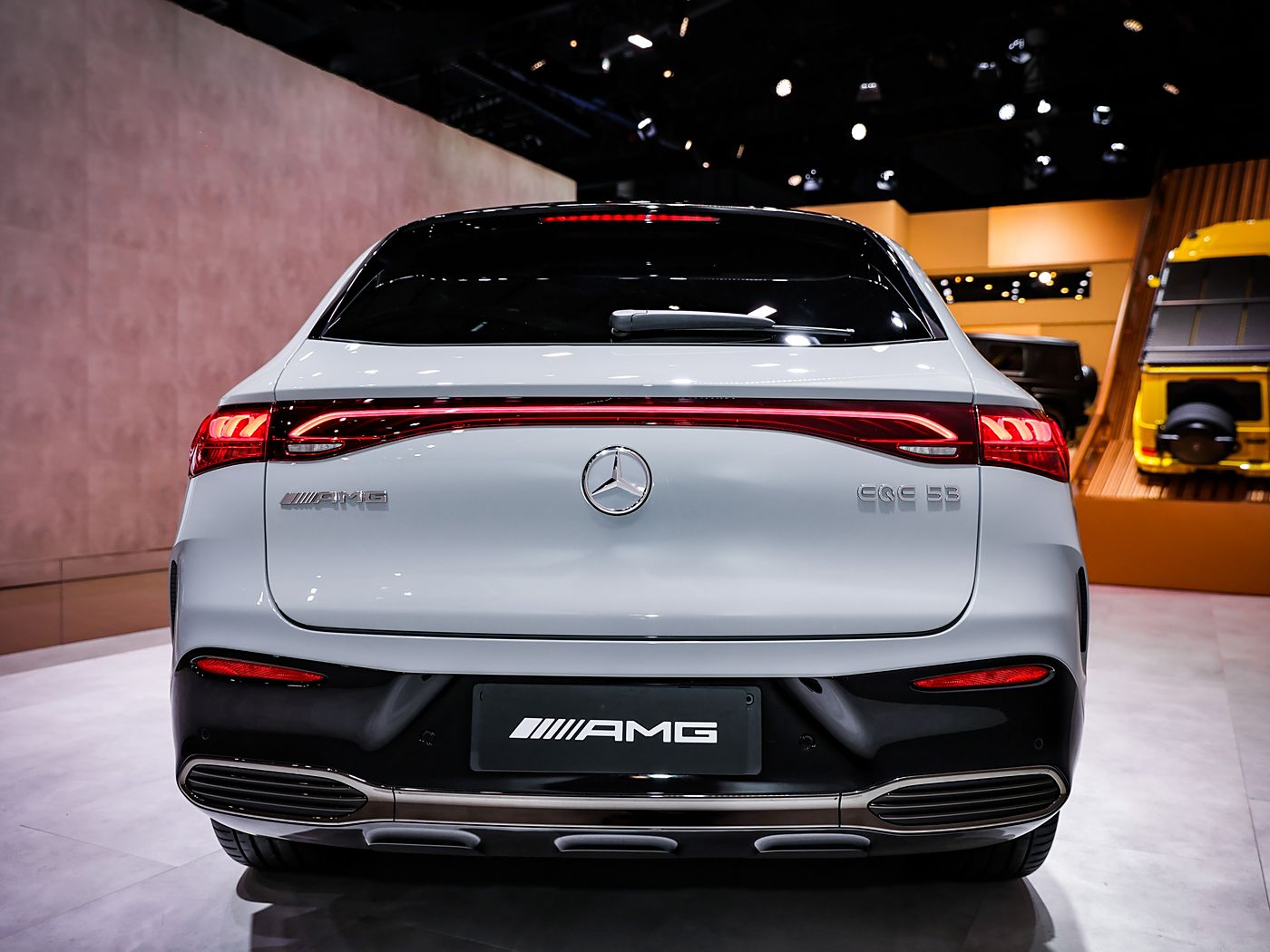 Mercedes-AMG Benz EQE SUV AMG