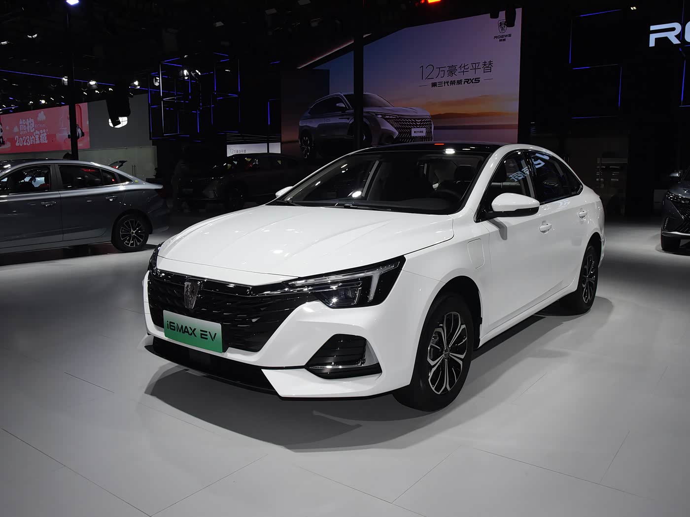 SAIC Motor Roewe i6 MAX EV