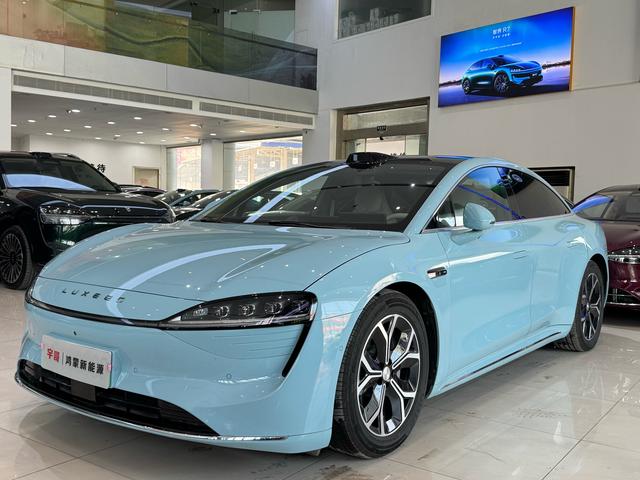 Certificated Pre-Owned Zhijie S7 2024 Long Range Edition Max