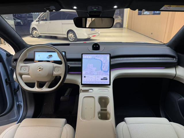 Certificated Pre-Owned NIO ES6 2024 75kWh -u22519252