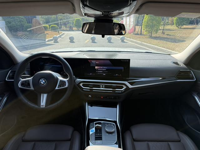 Certificated Pre-Owned BMW i3 2022 eDrive35L -u22562257
