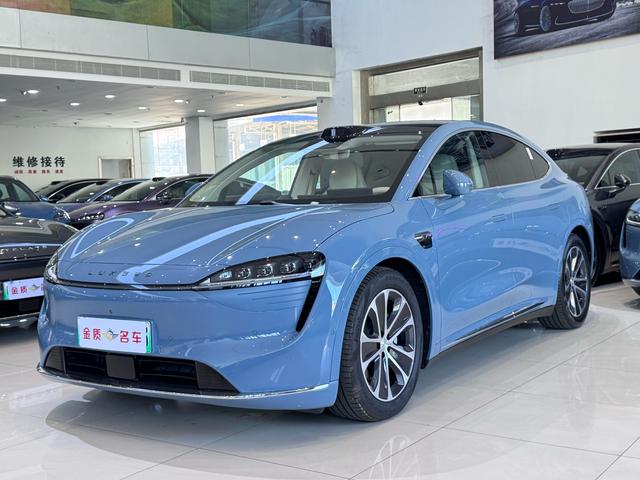 Certificated Pre-Owned Zhijie R7 2024 All-Electric 100kWh Ultra Four-Wheel Drive Version