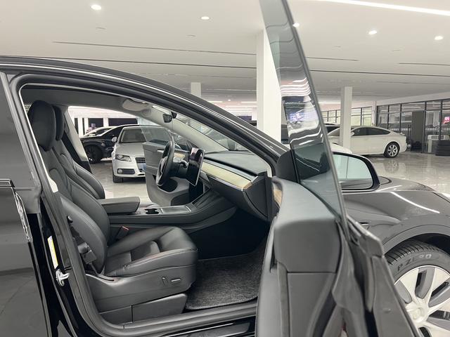 Pre-Owned Tesla Model Y 2022 Facelift Rear-Wheel Drive Edition