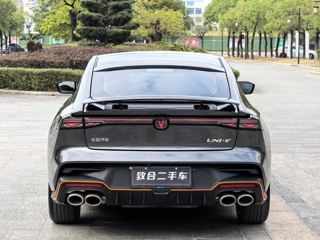 Certificated Pre-Owned Changan UNI-V 2025 Third Generation 1.5T 500Bar Premium Sporty Model - u22104333