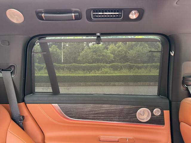 Pre - Owned 2025 AITO M9 Extended - Range Ultra Six - Seat Edition