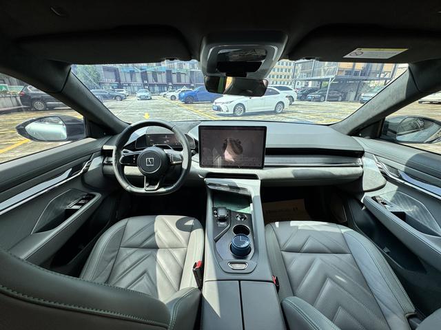 Pre-Owned ZEEKR 001 2023 YOU Version 100kWh 4WD