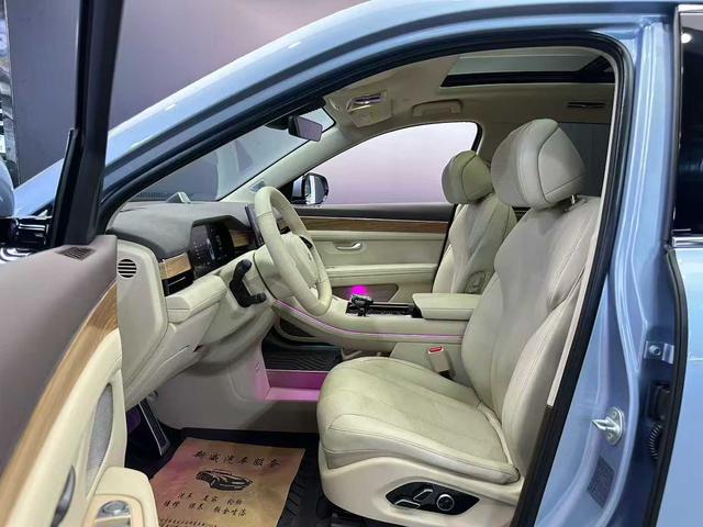 Pre-Owned AITO M7 2024 Max 5-seater 4WD Intelligent Driving Version