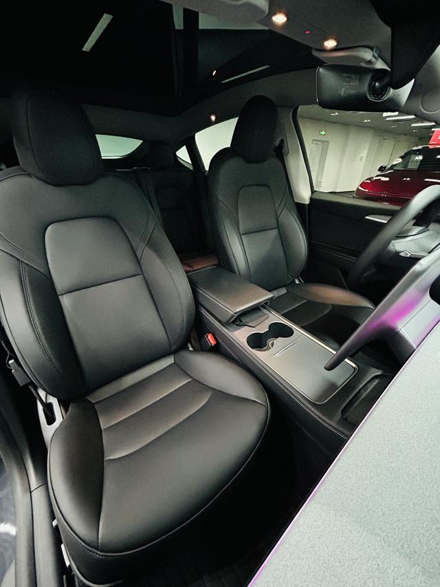 Certificated Pre-Owned Tesla Model Y 2024 Rear-Wheel Drive Version -u22333858