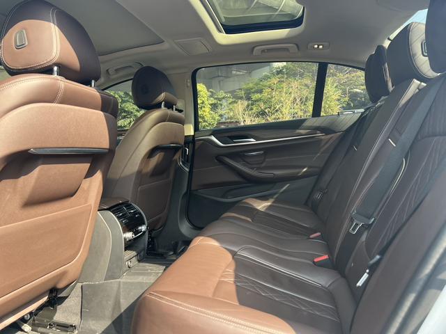 Certificated Pre-Owned BMW 5 Series PHEV 2019 Facelift 530Le Luxury Package -u22500043