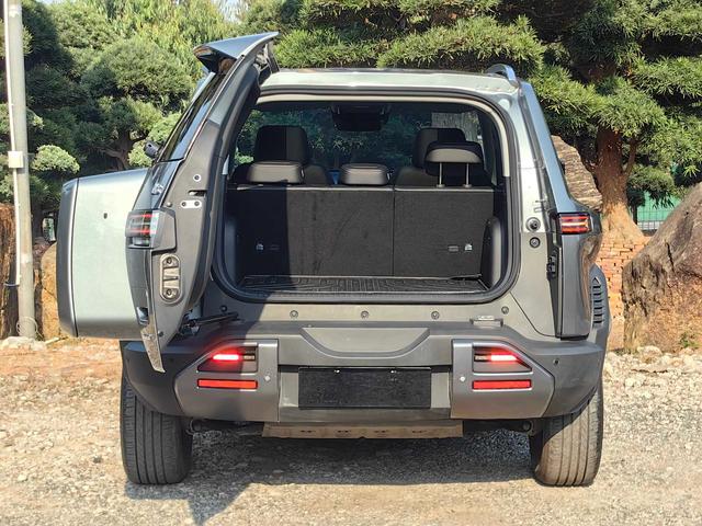 Certificated Pre-Owned Titanium 3 2025 Edition 501KM Rear-Wheel Drive Max Version -u22494923