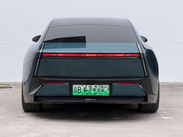 Certificated Pre-Owned XPENG P7 2025 750 All-Wheel Drive High-Performance Ultra -u22459001