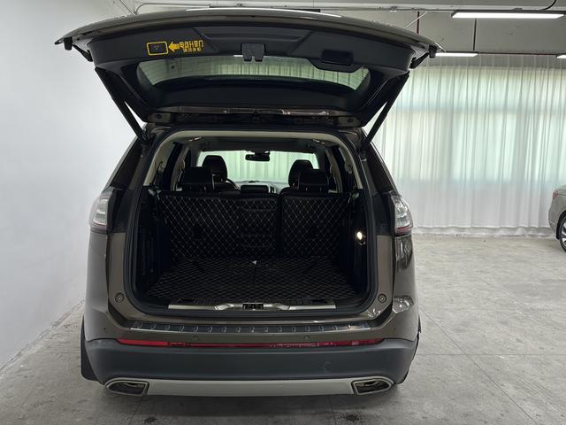 Certificated Pre-Owned Ford Edge 2016 EcoBoost 245 Four-wheel Drive Luxury Sporty Model 7-seater - u22664325