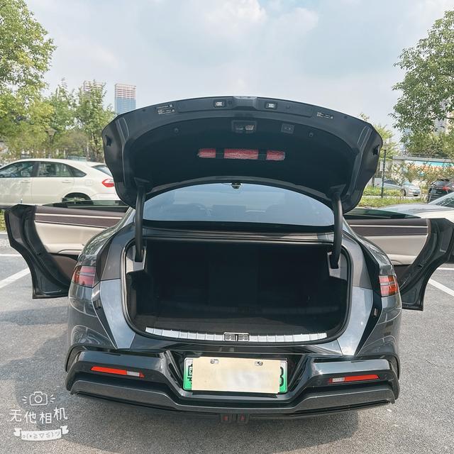 Certificated Pre-Owned Denza Z9 DM 2024 Edition 1100 4WD Ultra Version -u21159127