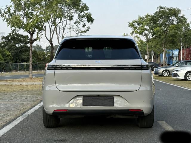 Certificated Pre-Owned Li Auto L6 2024 Max Edition -u22118905