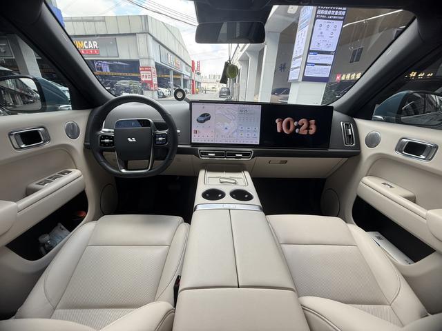 Certificated Pre-Owned Li Auto L7 2023 Air Edition -u22554574