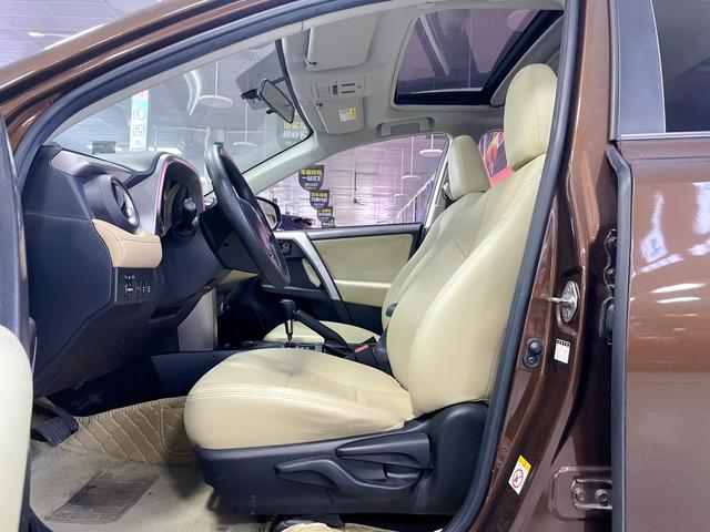 Certificated Pre-Owned Toyota RAV4 Rongfang 2016 2.0L CVT Two-Wheel Drive Fashion Edition - u22066865