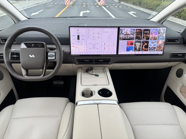 Certificated Pre-Owned Li Auto MEGA 2024 Ultra Edition -u21489507