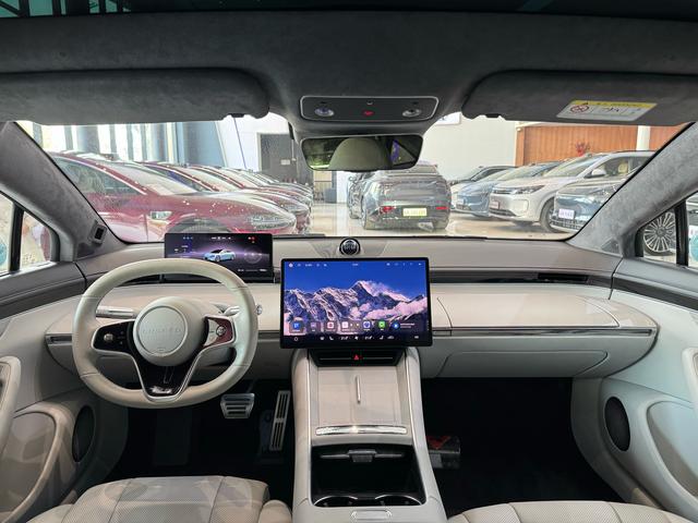 Certificated Pre-Owned Zhijie S7 2024 Long Range Edition Max