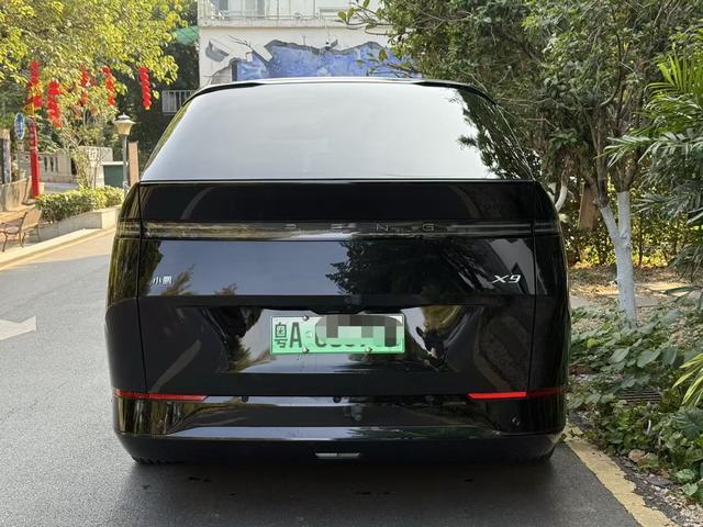 Certificated Pre-Owned XPENG X9 2024 702 Ultra Long Range Max-u22211515