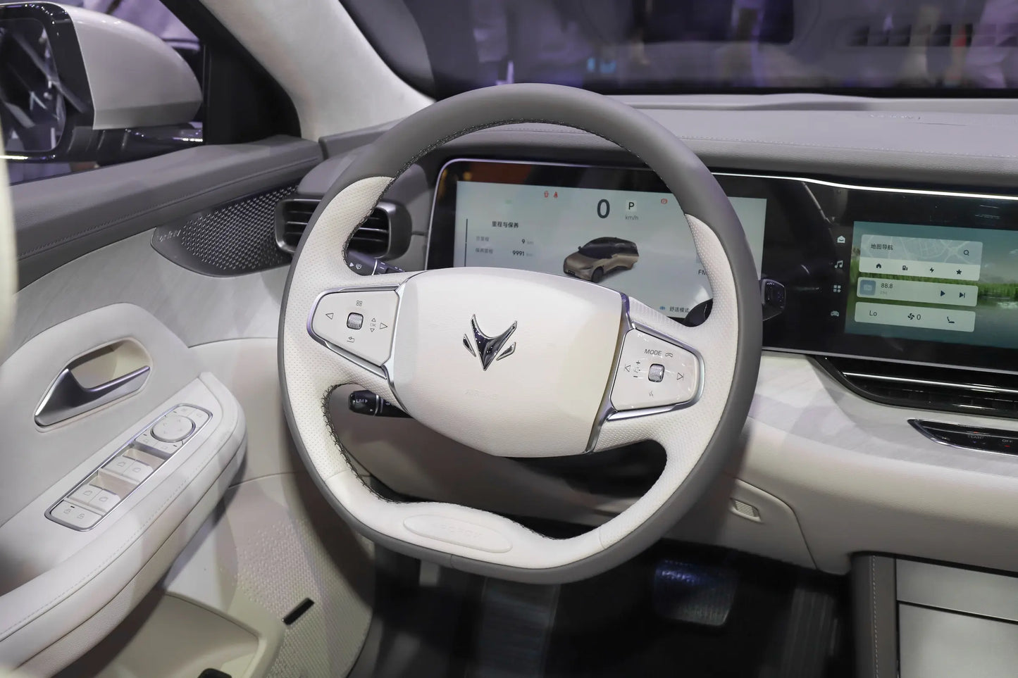 BAIC Arcfox Alpha S6