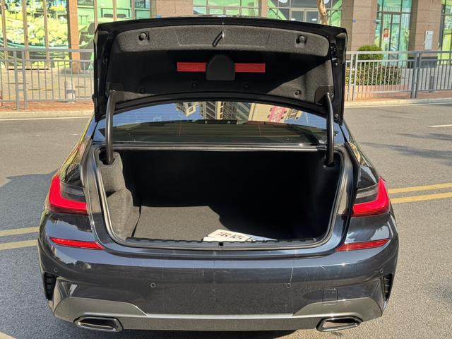 Certificated Pre-Owned BMW 3 Series 2021 Facelift 325Li M Sport Night Edition Package - u22598124
