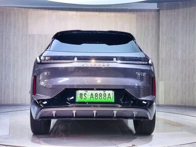 Certificated Pre-Owned Lynk & Co 08 EM-P 2023 Time Limited Edition -u21050167