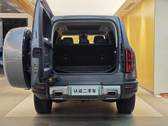 Certificated Pre-Owned Formula Leopard 5 2023 Pilot Edition -u22115699