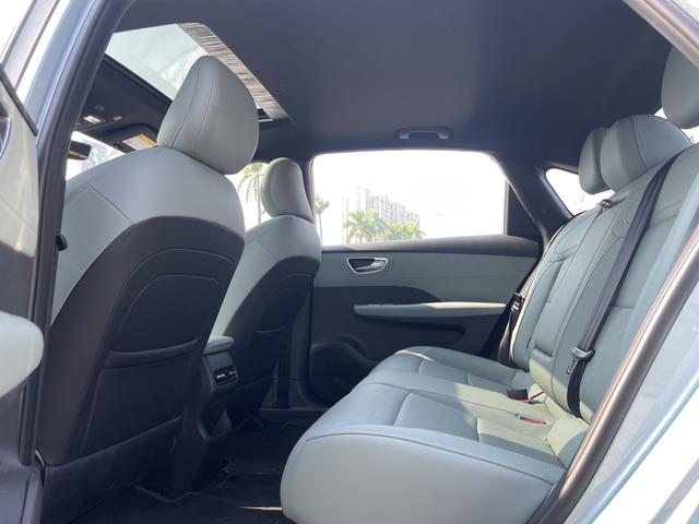 Certificated Pre-Owned Roewe D6 2025 Model 520km Intelligence Edition -u21971784