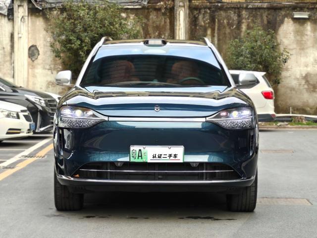 Certificated Pre-Owned Wenjie M9 2025 Extended-Range Ultra Six-Seater Edition -u22222885