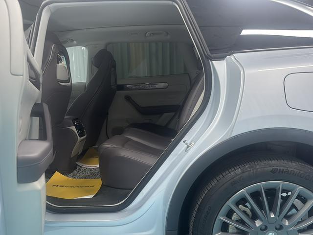 Certificated Pre-Owned Leapmotor C11 2023 Extended-Range 300 Intelligent Enjoyment Edition -u22732981