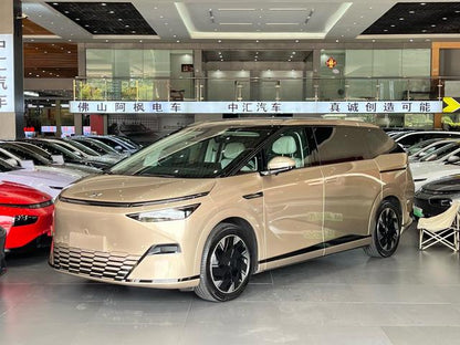 Certificated Pre-Owned XPENG X9 2024 640 4WD High-Performance Max-u21416119