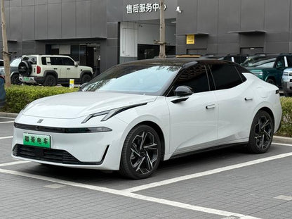 Certificated Pre-Owned Lynk & Co 07 EM-P 2024 126 Long Range Halo -u21687891