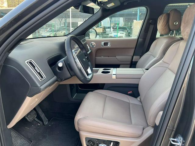 Certificated Pre-Owned Li Auto L8 2025 Ultra Intelligent Refresh Edition -u22433552