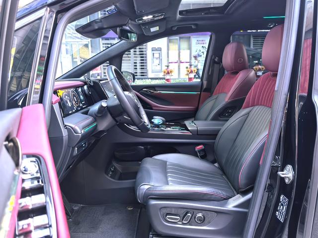 Certificated Pre-Owned GAC Trumpchi M8 2023 Master Series 2.0TGDI Flagship Edition - u22714028